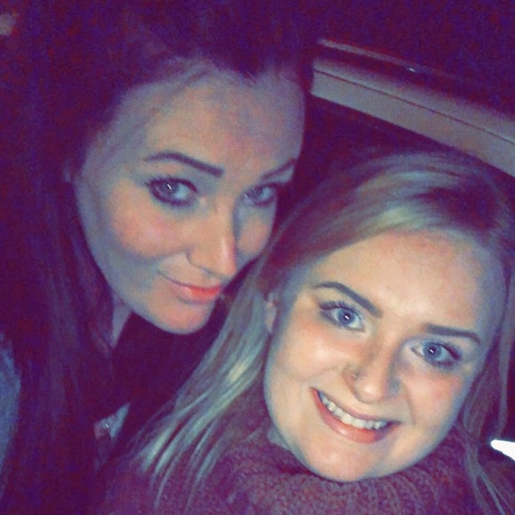 Meet your Posher, Casey - Picture 3 of 6